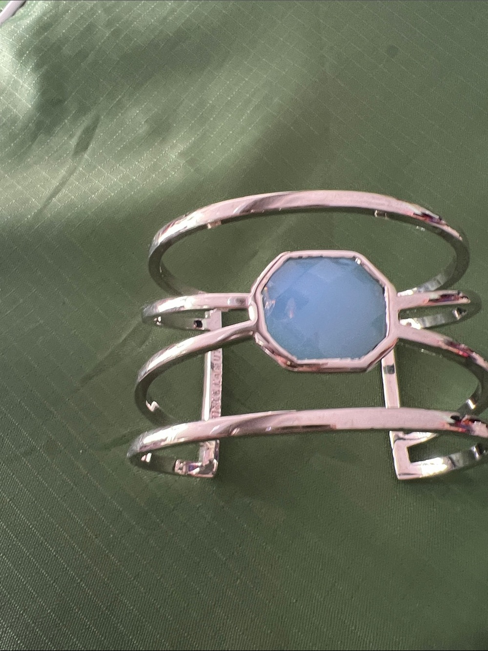 Vince Camuto adjustable bracelet blue gem 💎